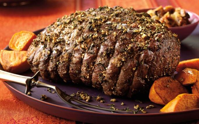 Herb-Crusted Petite Roast with Fig-Onion Relish